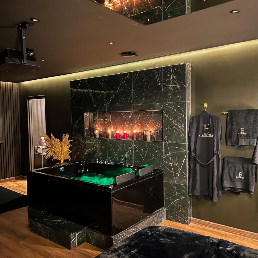 Blackroom Suite De Luxe 50 Nuances De Grey Le Havre Eksteriør billede