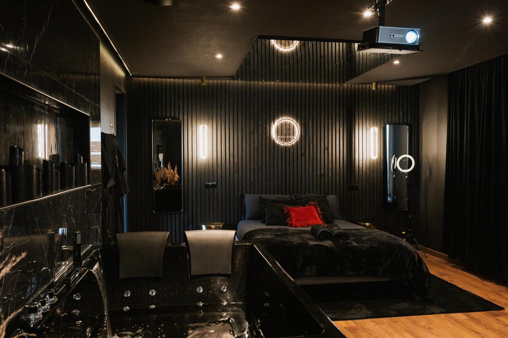 Blackroom Suite De Luxe 50 Nuances De Grey Le Havre Eksteriør billede